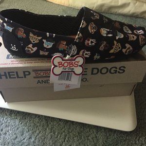 Bobs from Sketchers canvas shoe with dog motif